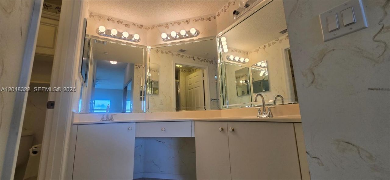 7775 Southampton Ter, Unit 305, Tamarac, FL 33321 Photo