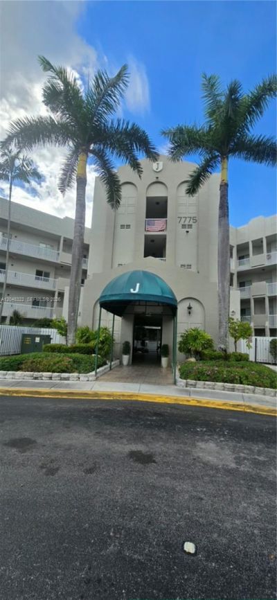 7775 Southampton Ter, Unit 305, Tamarac, FL 33321 Photo