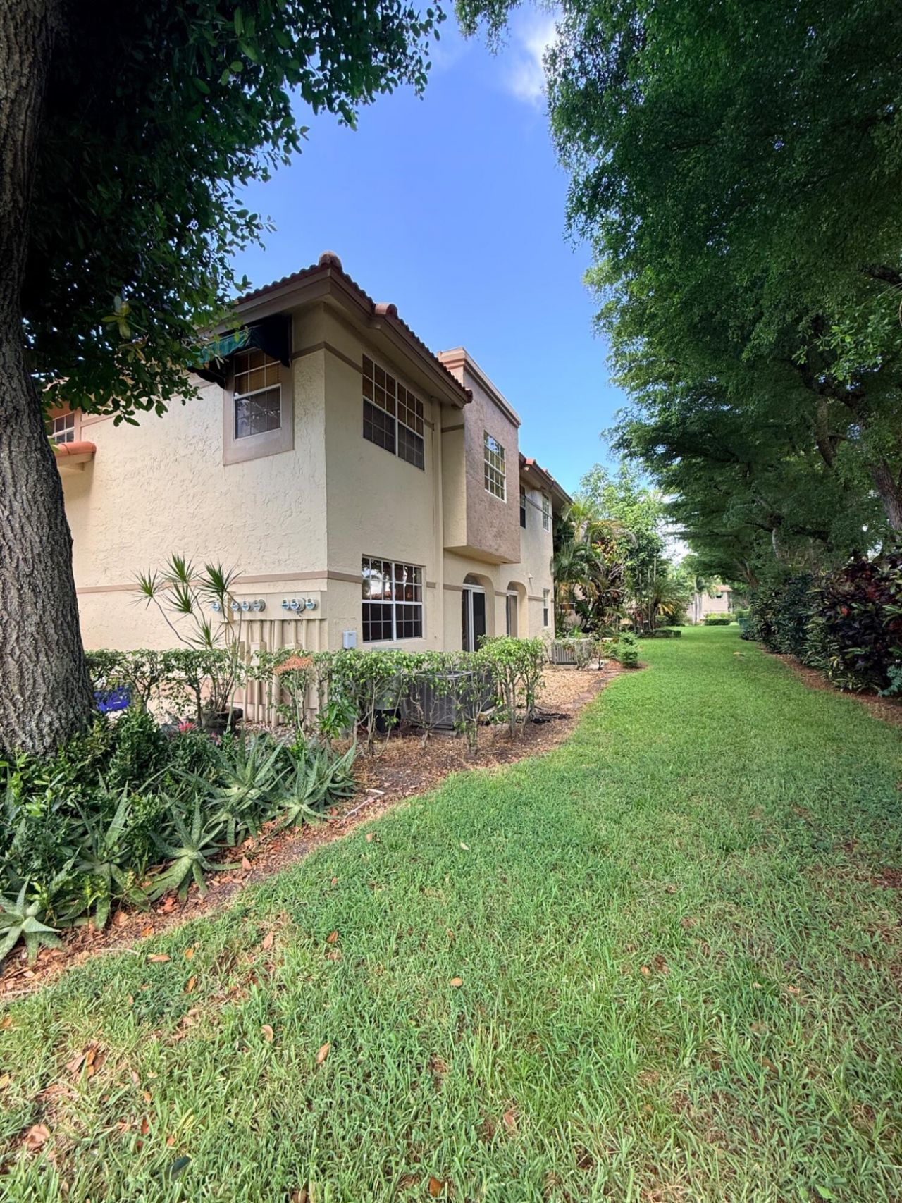 6654 Via Regina, Boca Raton, FL 33433 Photo