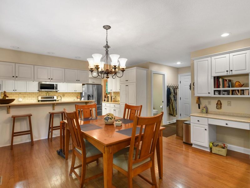 1600 Woodridge Drive, Newark, OH 43055 Photo 10