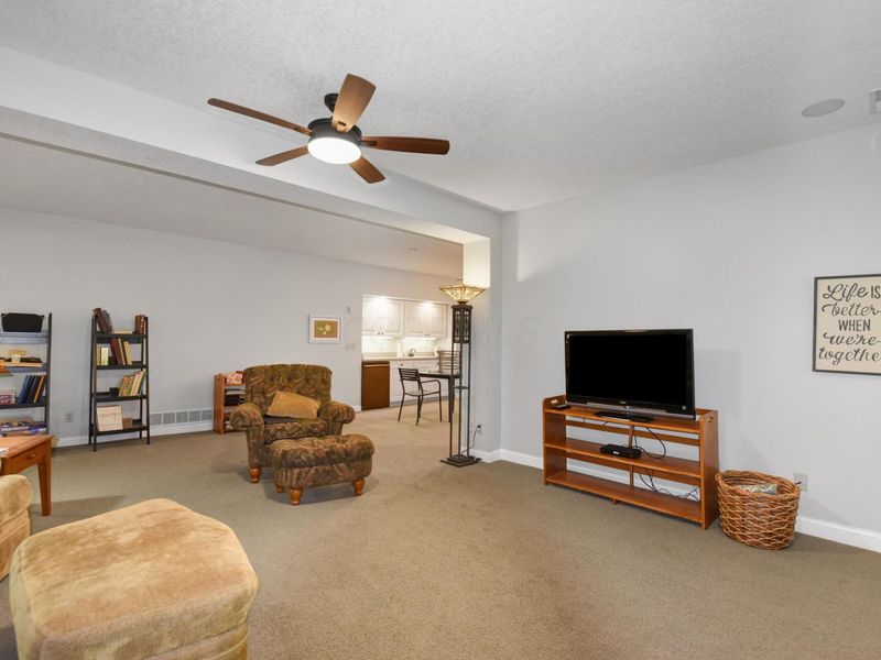 1600 Woodridge Drive, Newark, OH 43055 Photo 29