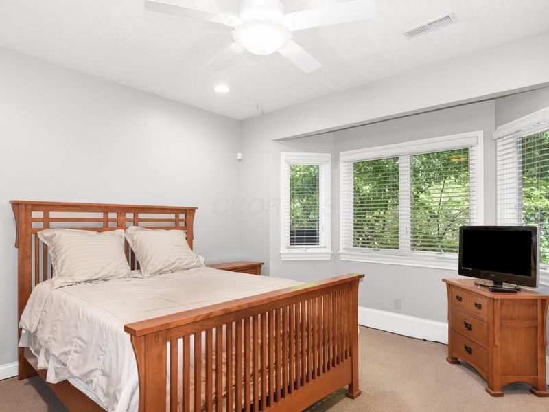 1600 Woodridge Drive, Newark, OH 43055 Photo 33