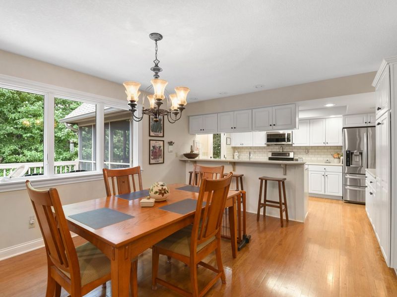 1600 Woodridge Drive, Newark, OH 43055 Photo 9