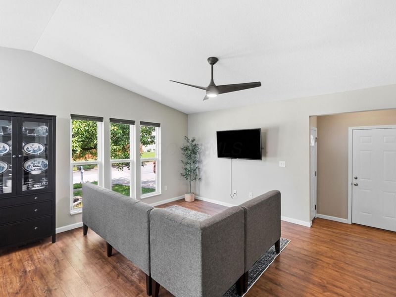 3751 Peak Ridge Drive , Columbus, OH 43230 Photo 6