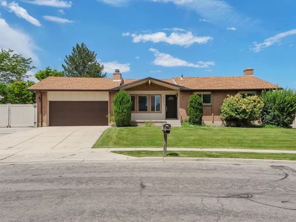 2152 CARRIAGE AVE , Riverton, UT 84065