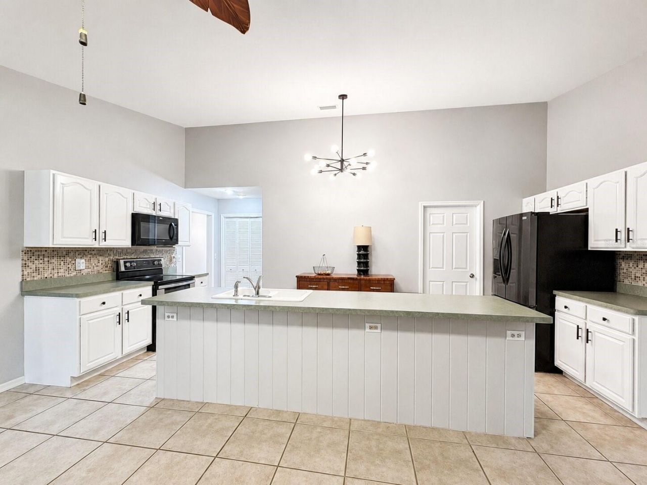 16758 SE 181st Terrace , Weirsdale, FL 32195 Photo