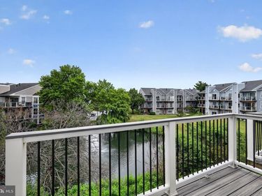 20604 CORNSTALK TERRACE, Unit 301, ASHBURN, VA 20147