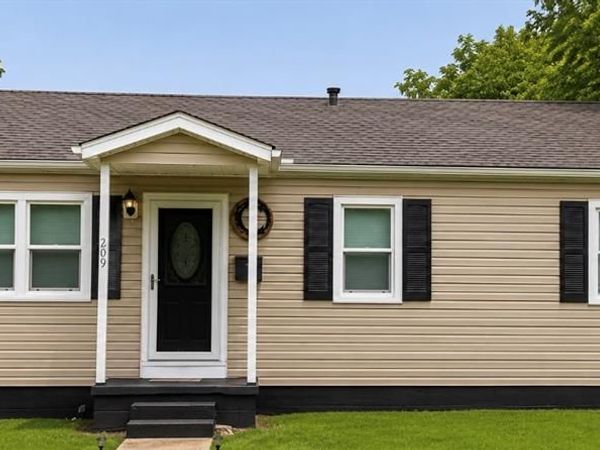 209 Marlowe Street, Fredericktown, MO 63645