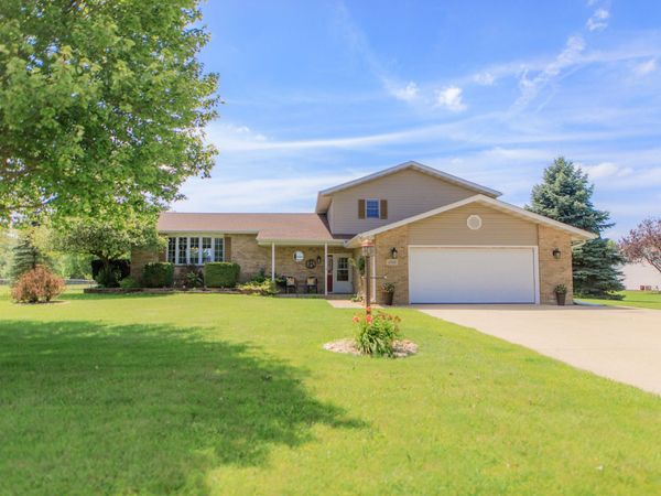 10216 New Hampshire Street, Crown Point, IN 46307