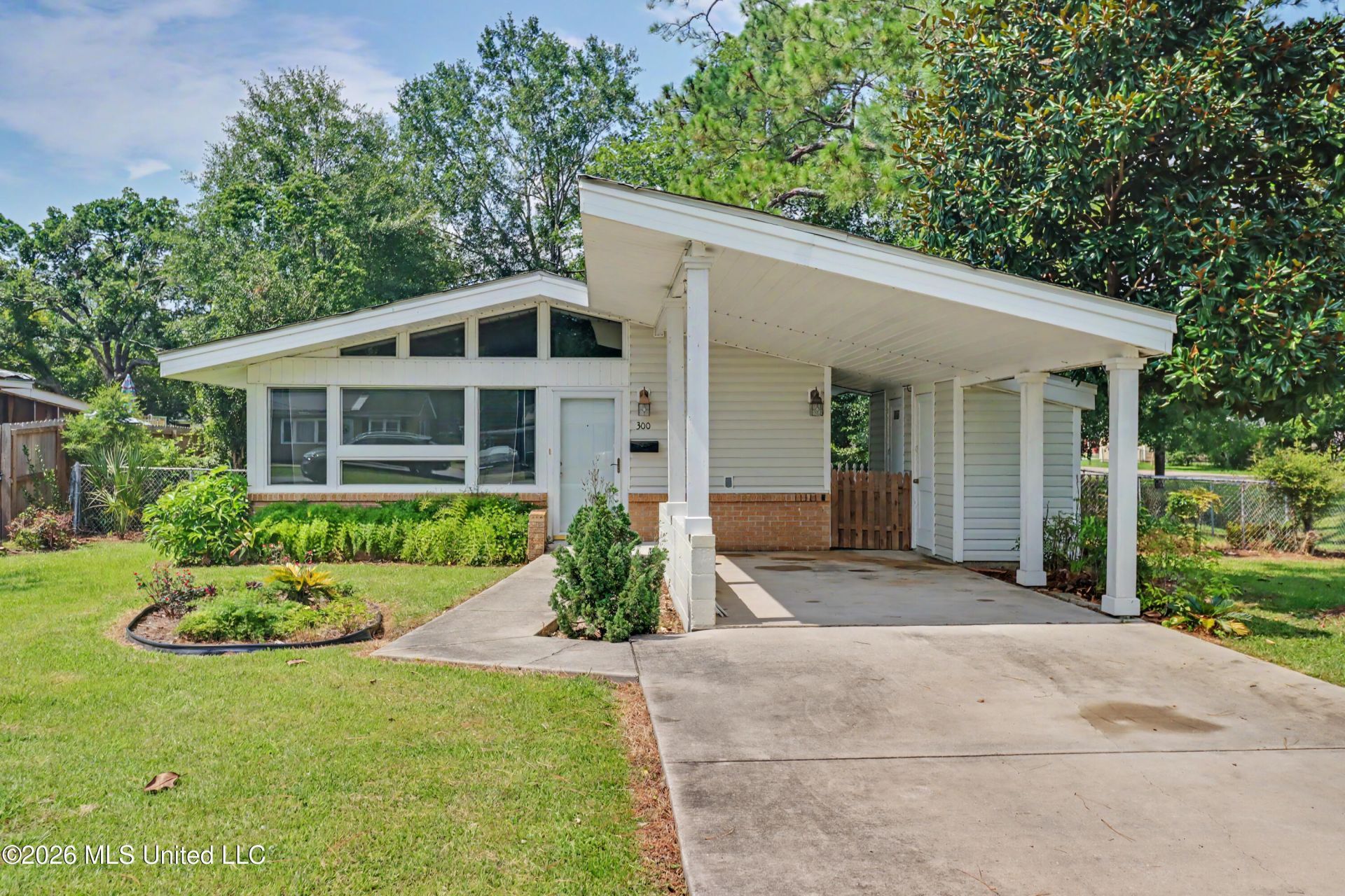 300 41st Street, Gulfport, MS 39507 Main Photo