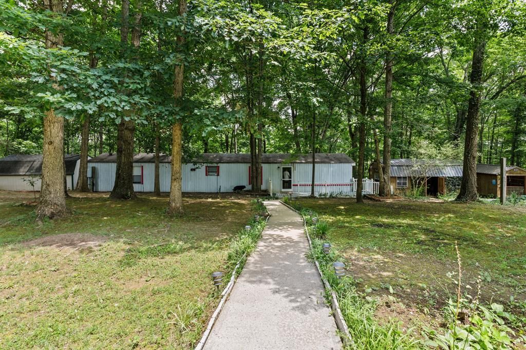 1305 Grivers Chapel Rd, Rockwood, TN 37854 Main Photo