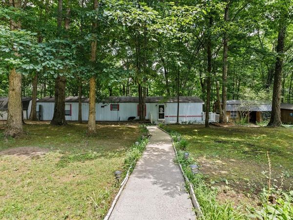 1305 Grivers Chapel Rd, Rockwood, TN 37854