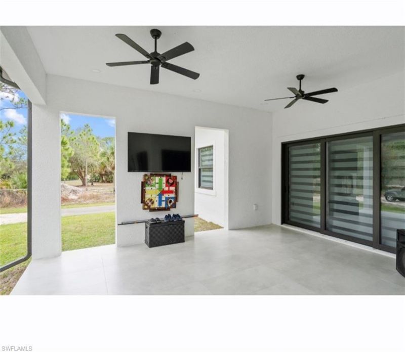2313 6th Ave Se, Naples, FL 34117 Photo