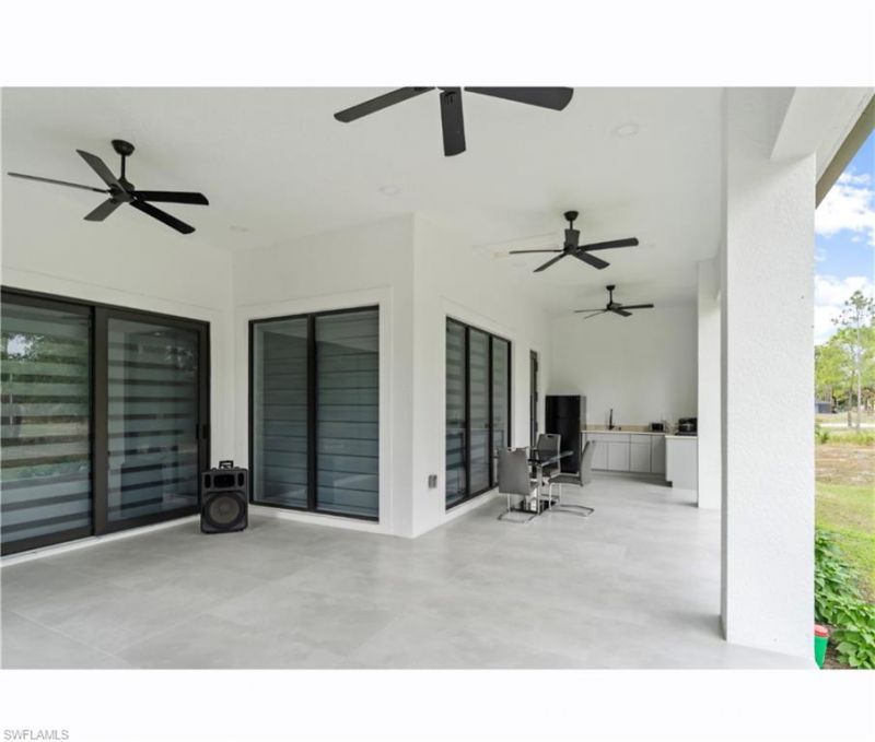 2313 6th Ave Se, Naples, FL 34117 Photo