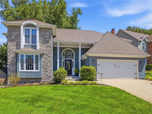 9646 W 116th Circle, Overland Park, KS 66210
