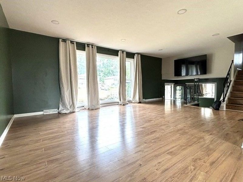 6715 Thoreau Drive, Parma, OH 44129 Photo 5