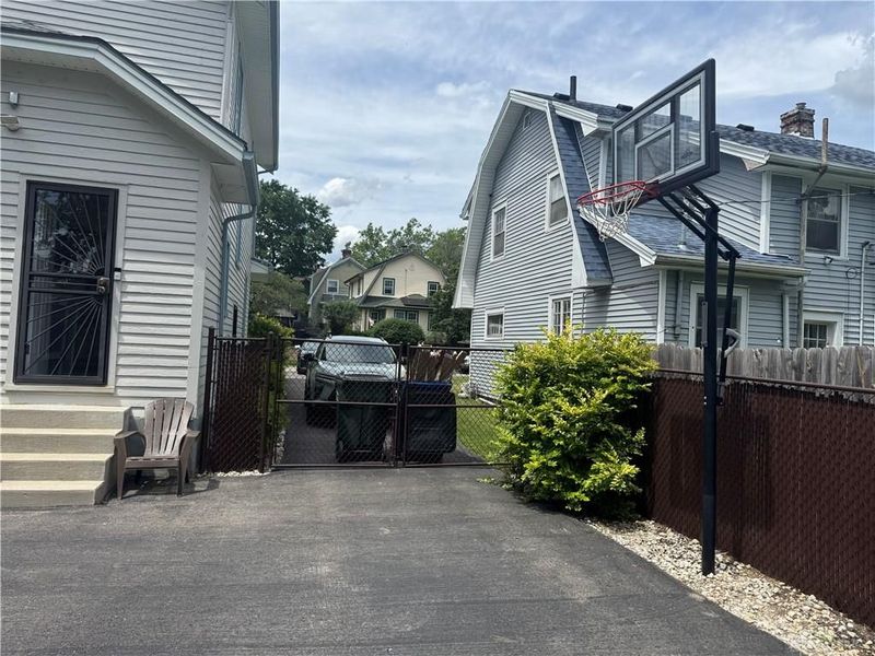 110 Marson Drive, Dayton, OH 45405 Photo 6