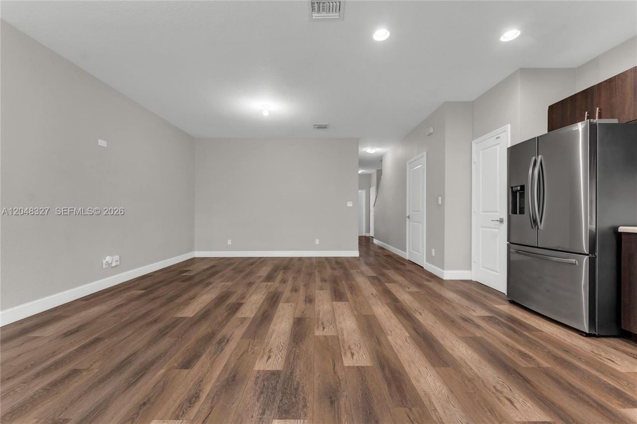 4040 NW 11th St, Lauderhill, FL 33313 Photo