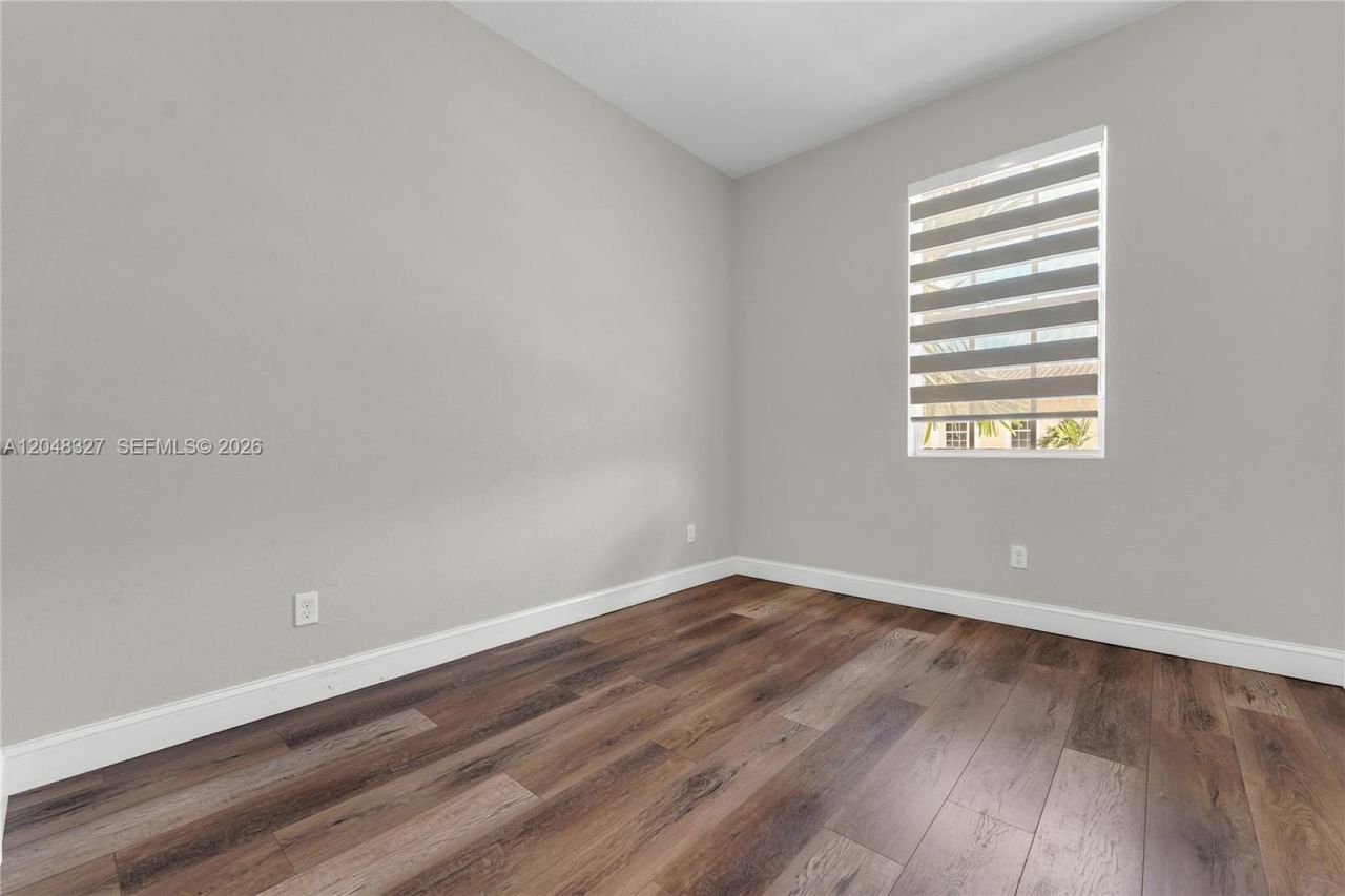 4040 NW 11th St, Lauderhill, FL 33313 Photo