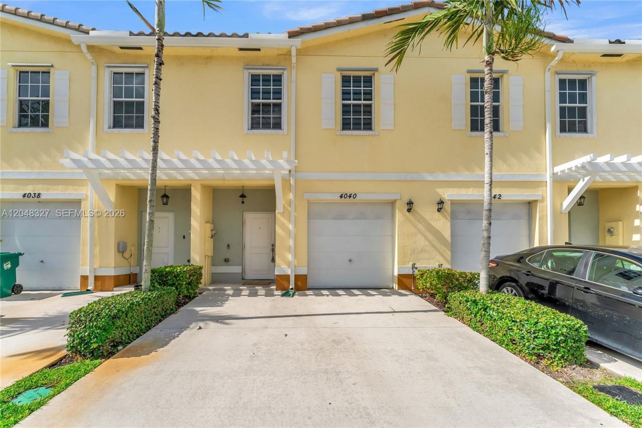 4040 NW 11th St, Lauderhill, FL 33313 Photo