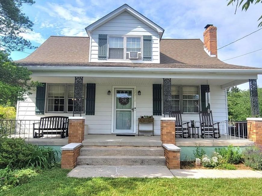 17010 Frederick Road, Mount Airy, MD 21771 Main Photo