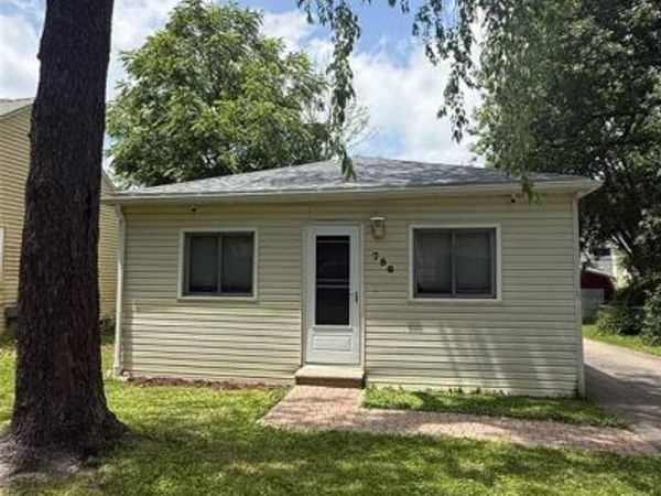 756 Cedarlawn Road, Waterford Twp, MI 48328