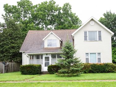 120 E Railroad Street, Dowagiac, MI 49047