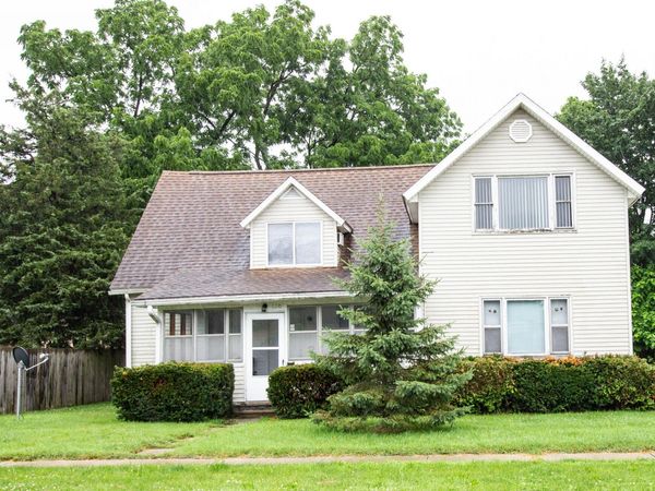 120 E Railroad Street, Dowagiac, MI 49047