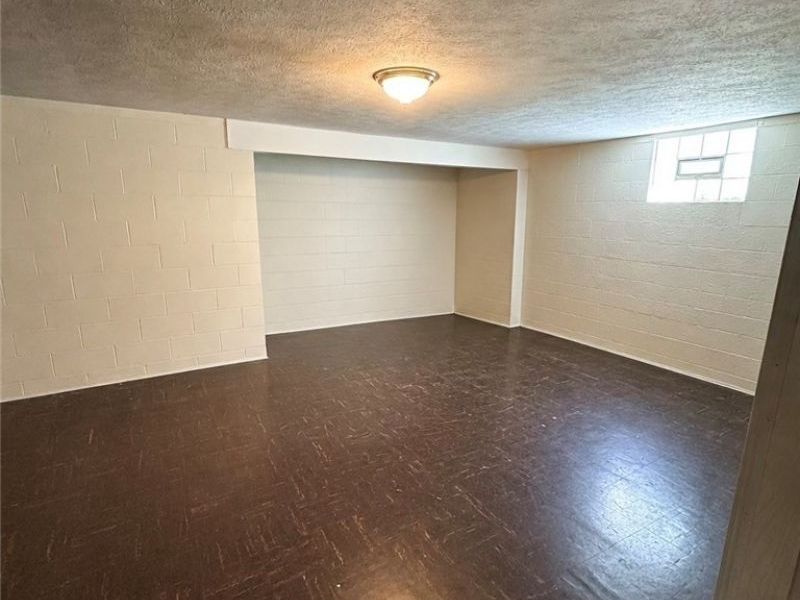735 Maurine Drive, Columbus, OH 43228 Photo 11