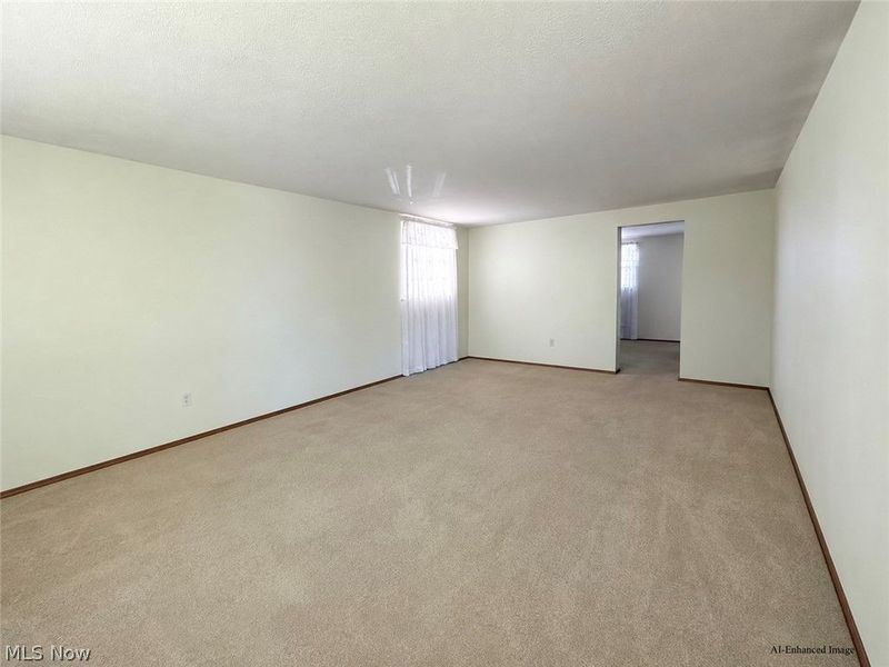 735 Maurine Drive, Columbus, OH 43228 Photo 2