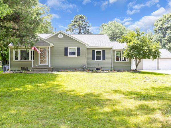 521 E Johnstown Road, Columbus, OH 43230