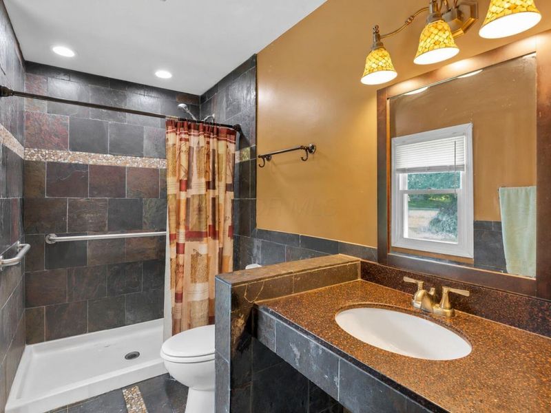 521 E Johnstown Road, Columbus, OH 43230 Photo 16