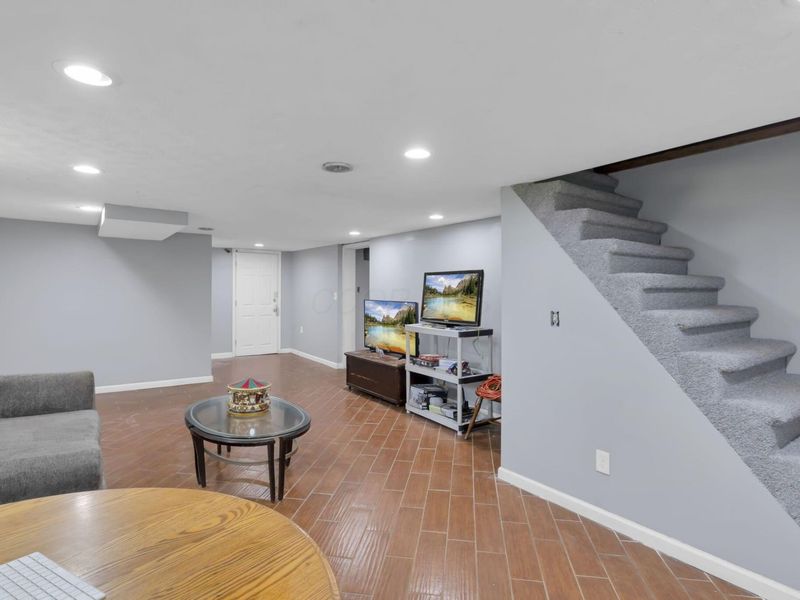 521 E Johnstown Road, Columbus, OH 43230 Photo 20