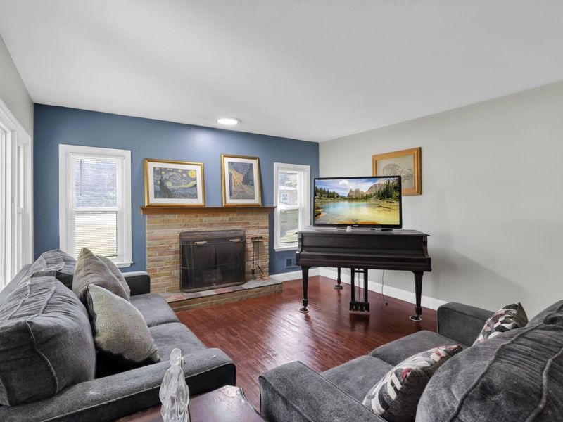 521 E Johnstown Road, Columbus, OH 43230 Photo 4