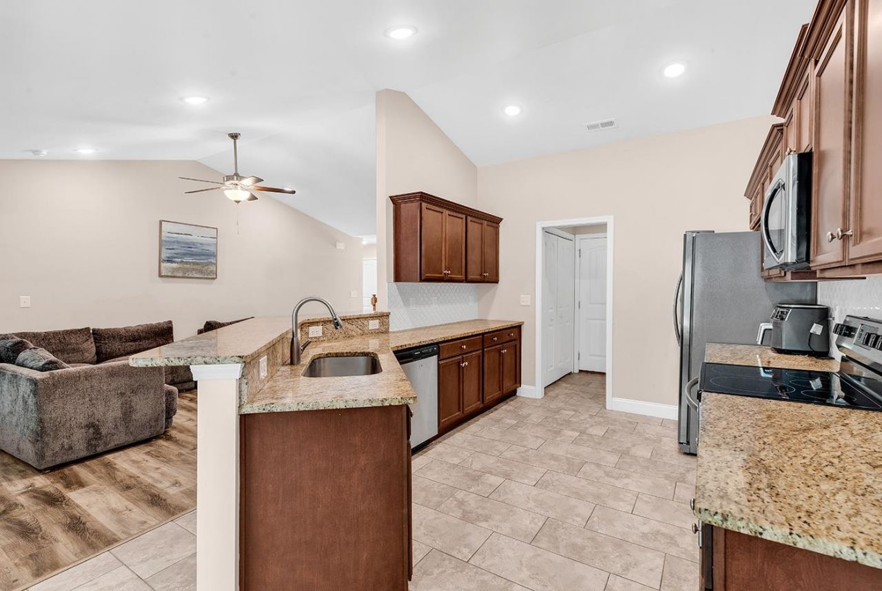 4485 Marshwood Dr. Photo 12