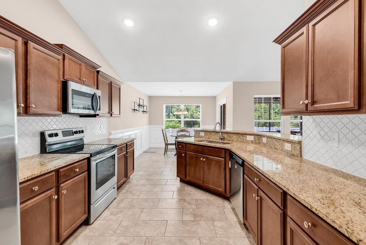 4485 Marshwood Dr. Photo 13