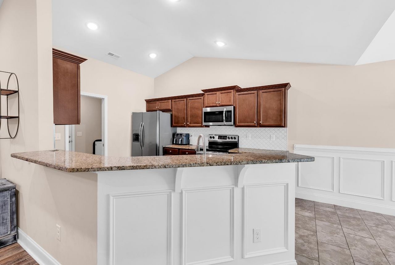 4485 Marshwood Dr. Photo 9