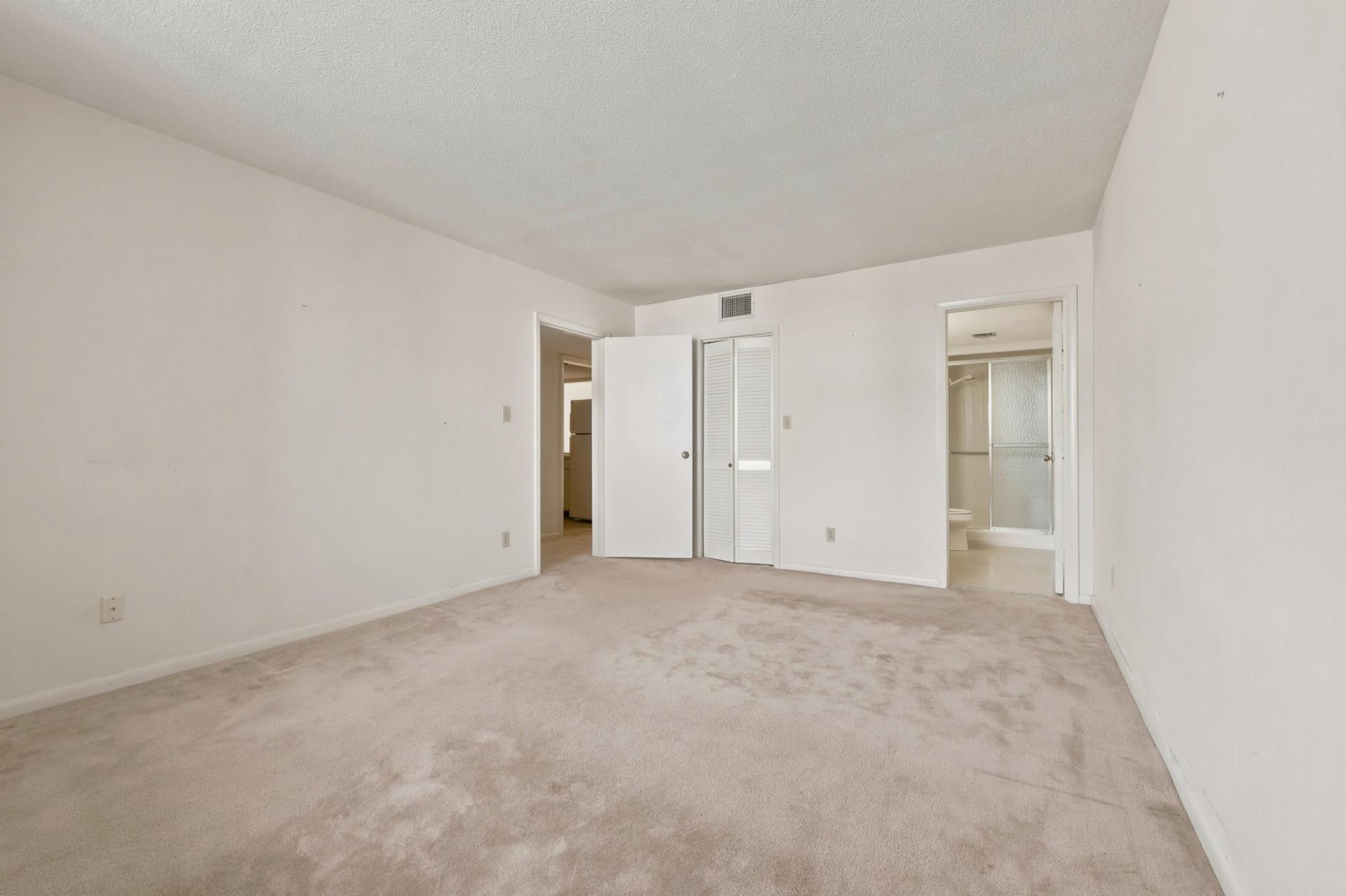 7601 N Ocean Blvd.  Photo 13