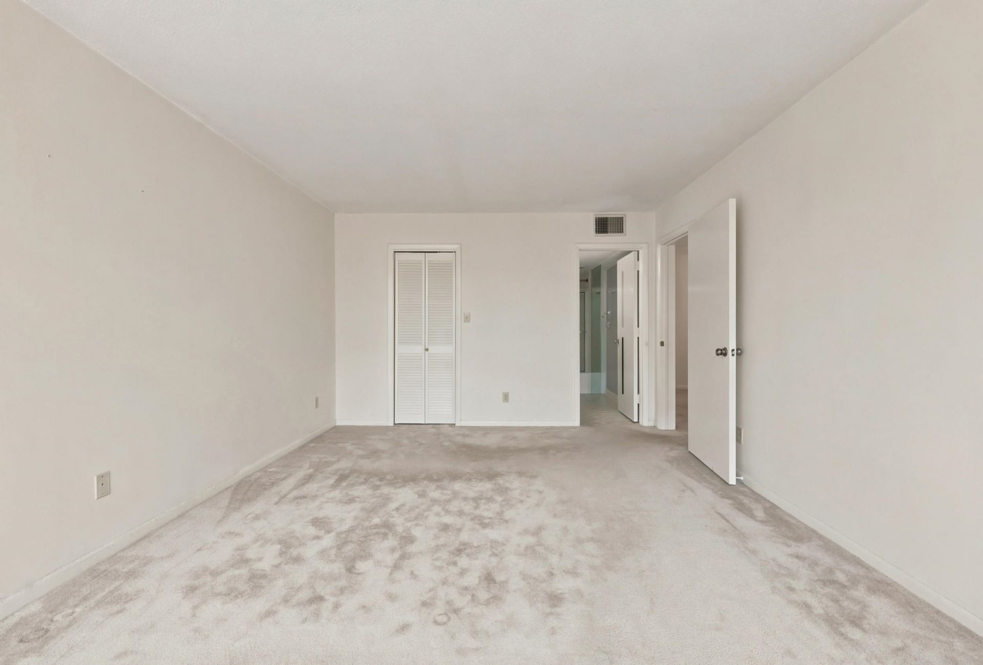 7601 N Ocean Blvd.  Photo 16