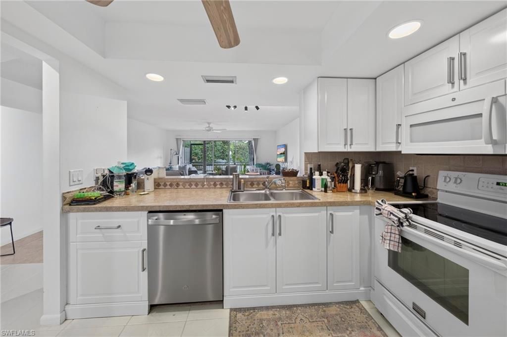 823 Meadowland Dr, Unit D, Naples, FL 34108 Photo