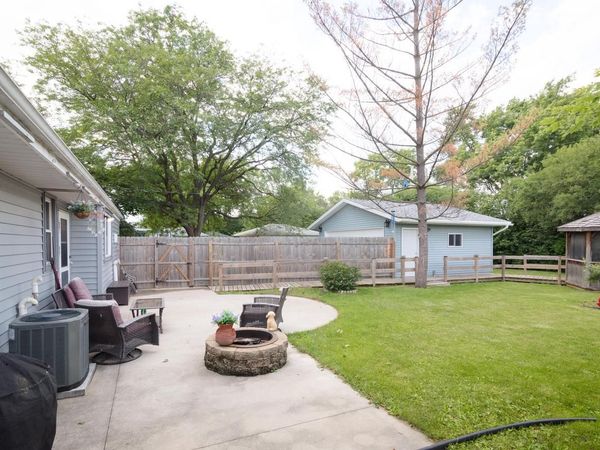 N89W15242 Cleveland AVENUE, Menomonee Falls, WI 53051