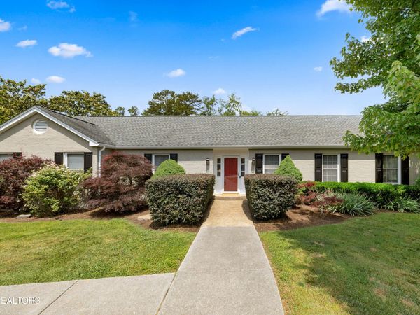 5501 River Point Cove Rd , Knoxville, TN 37919