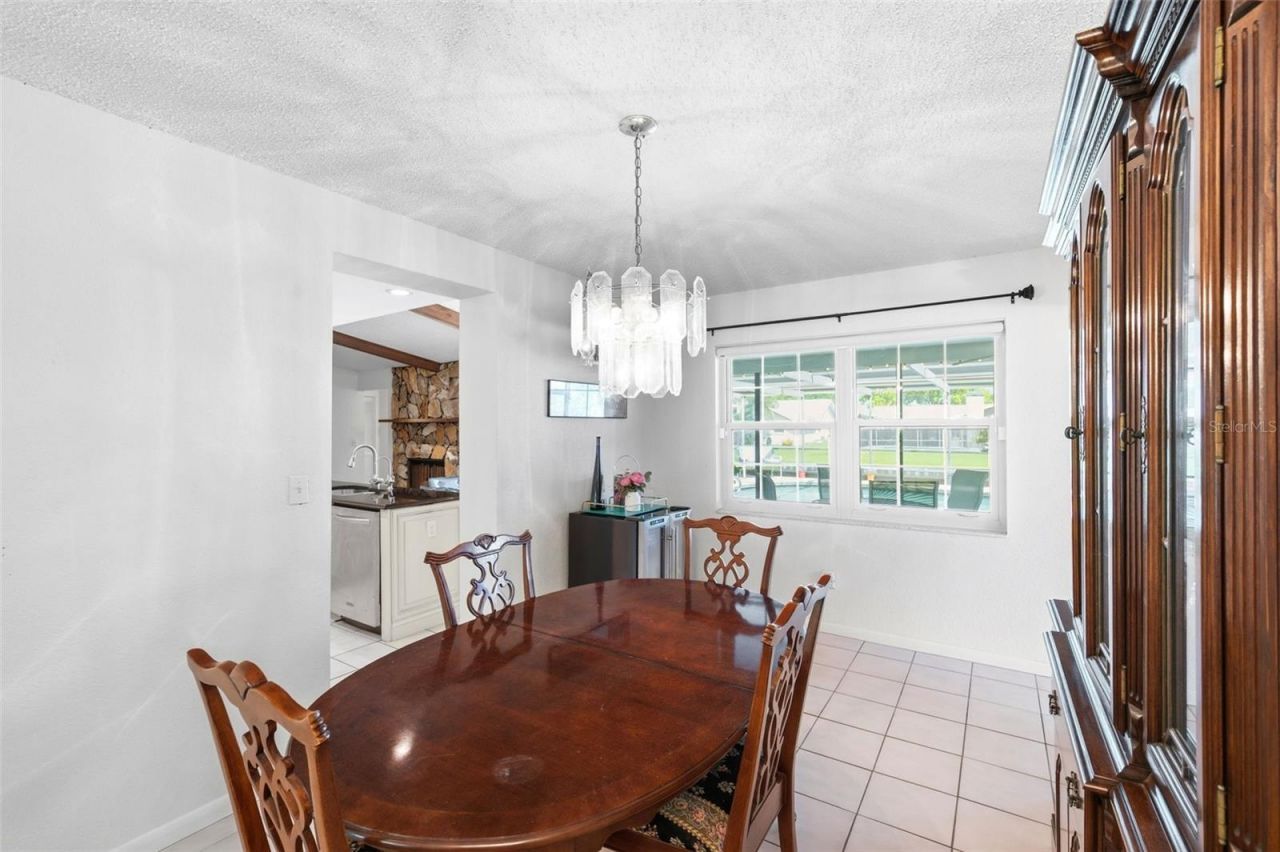 10744 97th Street , Largo, FL 33773 Photo