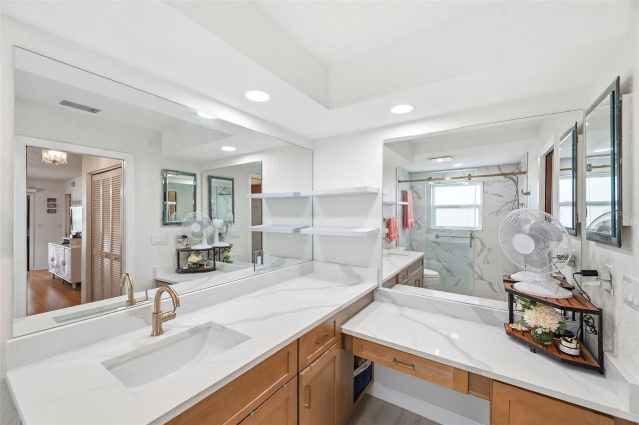 10744 97th Street , Largo, FL 33773 Photo