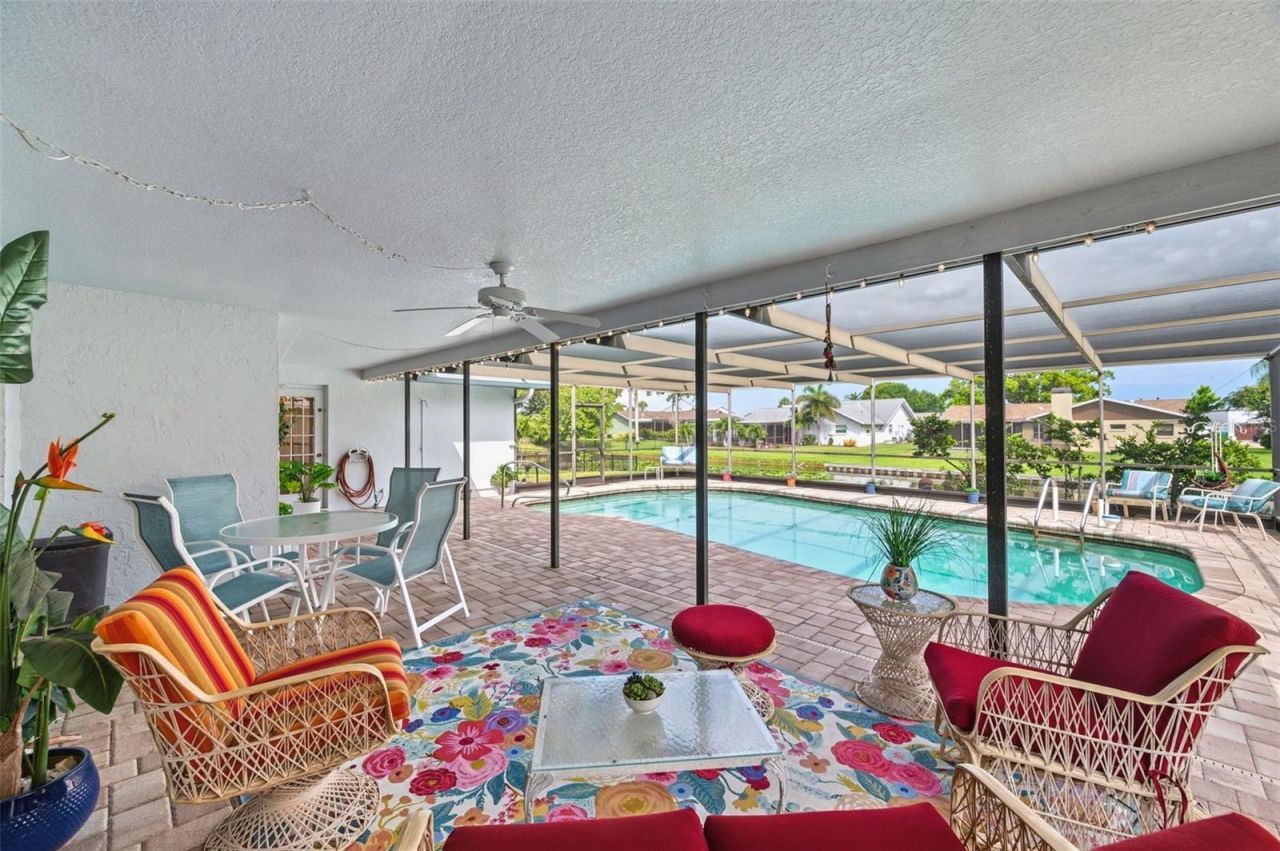 10744 97th Street , Largo, FL 33773 Photo