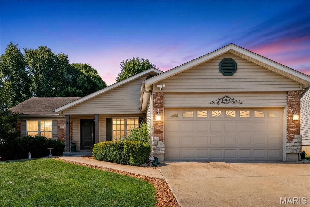 11 Eagle Chase Court, Saint Peters, MO 63376 Main Photo