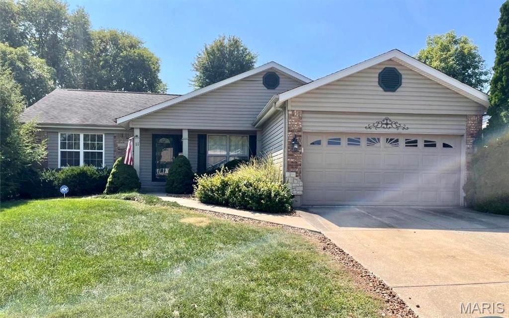 11 Eagle Chase Court, Saint Peters, MO 63376 Main Photo