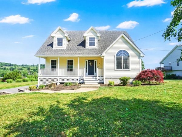 12 Macomber Rd, Monson, MA 01057