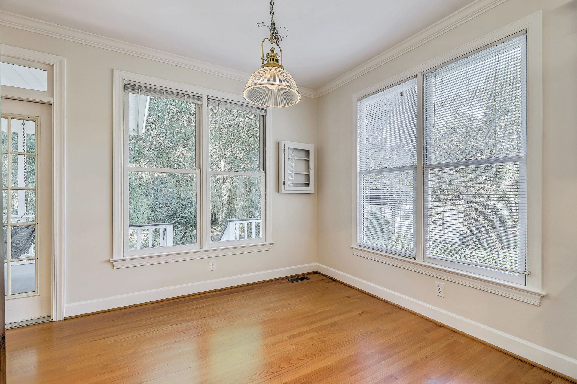 317 Rutherford Street Photo 19