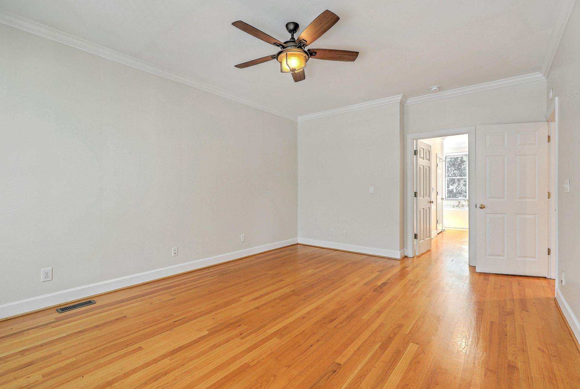 317 Rutherford Street Photo 29